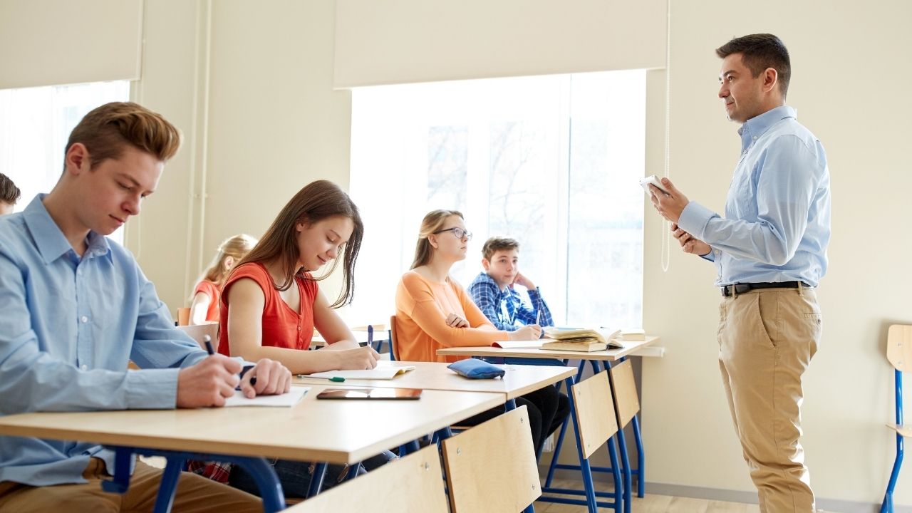 40 Soruda Yeni Öğretmenlik Kariyer Basamakları